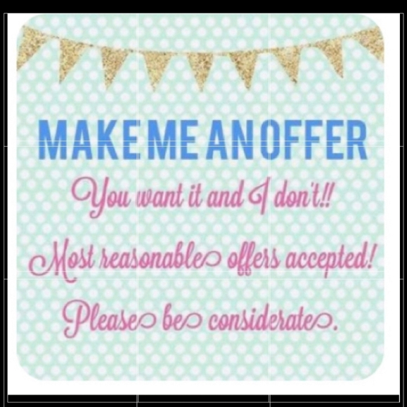 Elegant Charlie Paige Cover Up 😍 - Picture 4 of 7